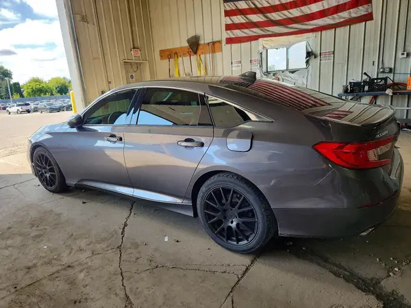 2018 HONDA ACCORD VIN 1HGCV1F36JA028663 фото 2