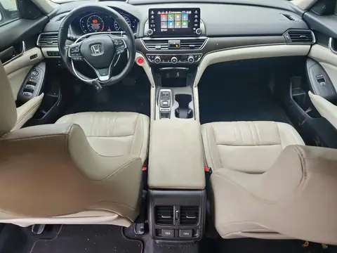 1HGCV2F93JA801387 — 2018 Honda Accord, Боковая часть, фото до ремонта