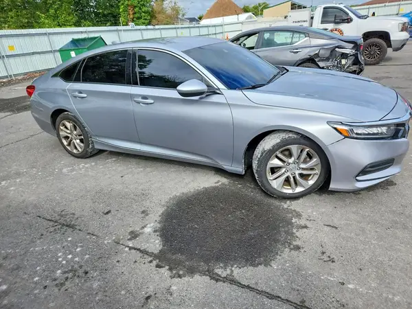 1HGCV1F1XJA177110 — 2018 Honda Accord, фото 4 с аукциона Copart, Боковая часть