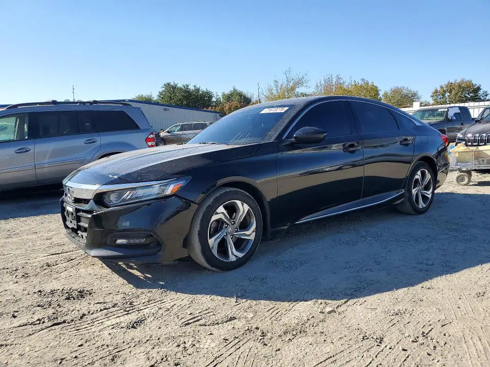 1HGCV1F49JA052464 Honda Accord 2018 — повреждение Передняя часть, фото до ремонта