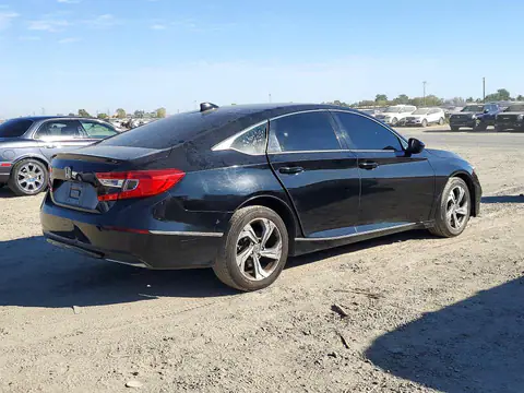 1HGCV1F49JA052464 — 2018 Honda Accord, фото 3 с аукциона Copart 13.10.2026, Передняя часть