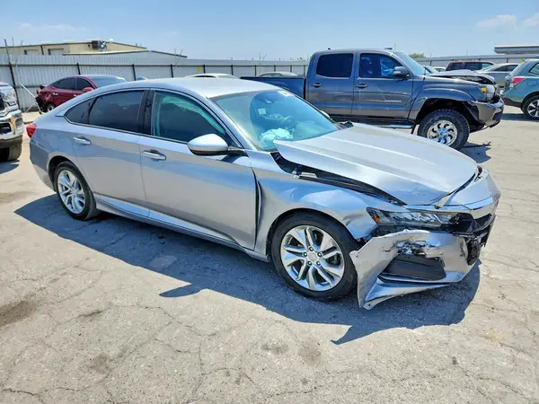 1HGCV1F18KA116548 — 2019 Honda Accord, фото 4 с аукциона Copart 25.09.2026, Передняя часть
