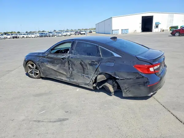 1HGCV1F34KA057855 — 2019 Honda Accord, фото 2 с аукциона Copart, Задняя часть