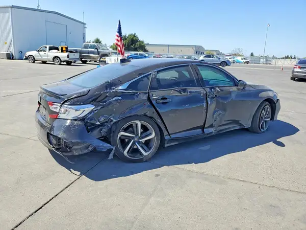 1HGCV1F34KA057855 — 2019 Honda Accord, фото 3 с аукциона Copart, Задняя часть
