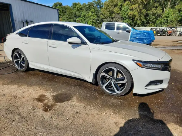 1HGCV1F38KA117717 — 2019 Honda Accord, фото 4 с аукциона Copart 08.10.2026, Задняя часть