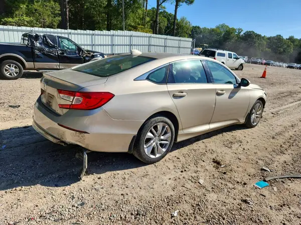1HGCV1F10LA070876 — 2020 Honda Accord, фото 3 с аукциона Copart, Передняя часть