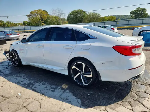 1HGCV1F37LA043062 — 2020 Honda Accord, фото 2 с аукциона Copart, Передняя часть