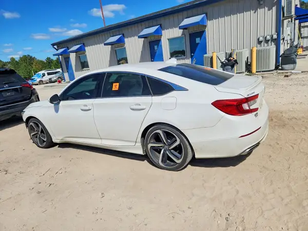 1HGCV1F33LA134085 — 2020 Honda Accord, фото 2 с аукциона Copart, Передняя часть