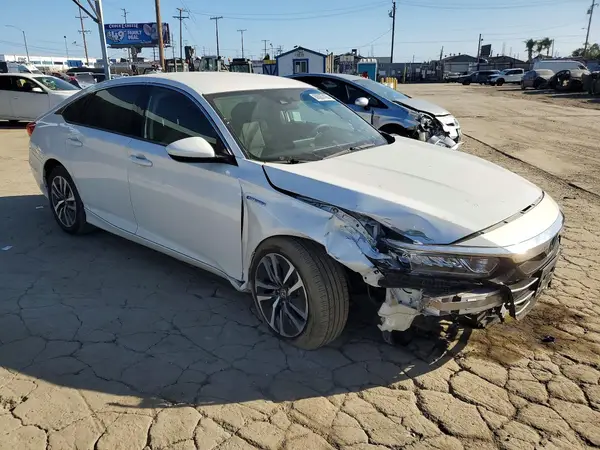 1HGCV3F14MA007261 — 2021 Honda Accord, фото 4 с аукциона Copart, Передняя часть