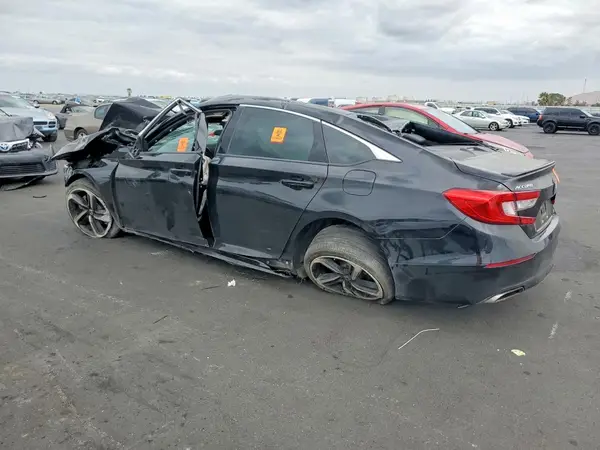1HGCV1F39MA106874 — 2021 Honda Accord, фото 2 с аукциона Copart, Опрокидывание