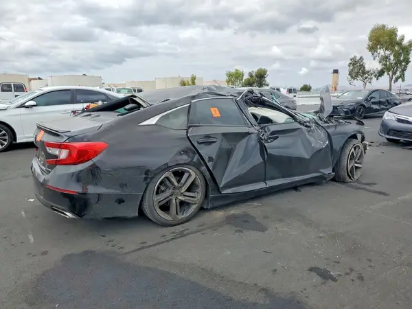 1HGCV1F39MA106874 — 2021 Honda Accord, фото 3 с аукциона Copart, Опрокидывание