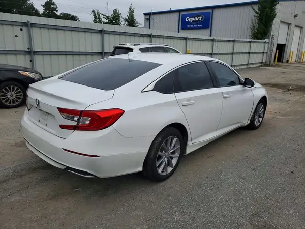 1HGCV1F15MA015244 — 2021 Honda Accord, фото 3 с аукциона Copart, Передняя часть