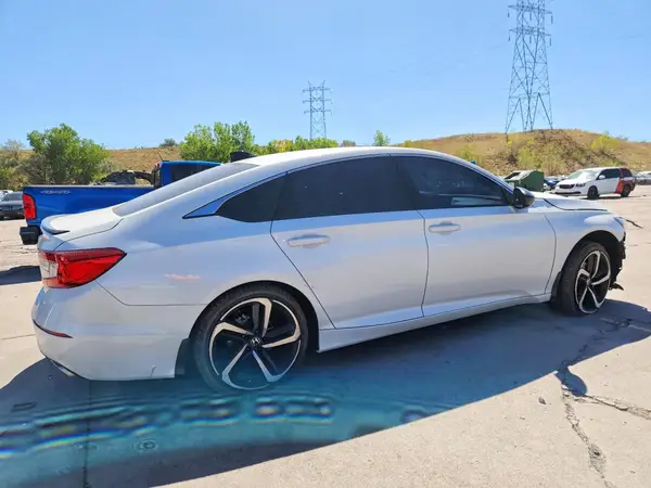 1HGCV1F33NA110002 — 2022 Honda Accord, фото 3 с аукциона Copart, Передняя часть