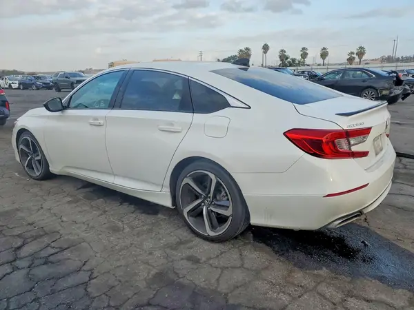 1HGCV2F34NA017091 — 2022 Honda Accord, фото 2 с аукциона Copart, Передняя часть