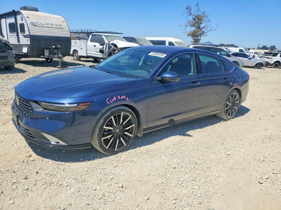 2023 Honda Accord VIN 1HGCY2F82PA000151 фото 1