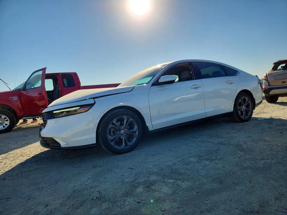 2023 Honda Accord VIN 1HGCY1F39PA045876 фото 1