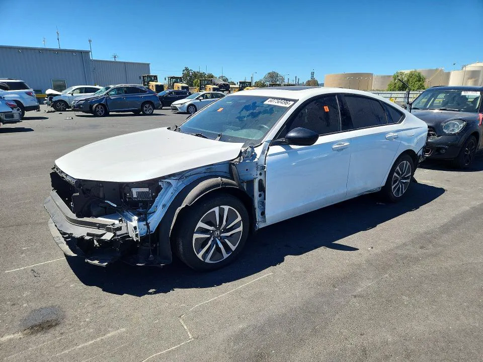 2024 Honda Accord VIN 1HGCY2F70RA015788 фото 1