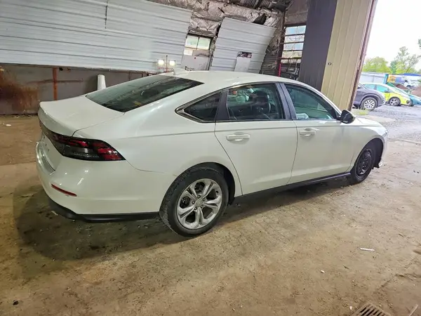 1HGCY1F23RA046256 — 2024 Honda Accord, фото 3 с аукциона Copart, Боковая часть