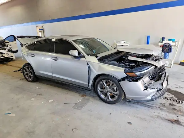 1HGCY1F32RA013807 — 2024 Honda Accord, фото 4 с аукциона Copart, Задняя часть