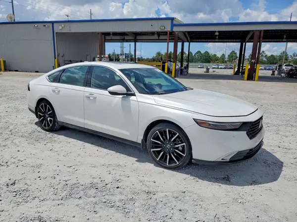 1HGCY2F80RA038402 — 2024 Honda Accord, фото 4 с аукциона Copart, Боковая часть