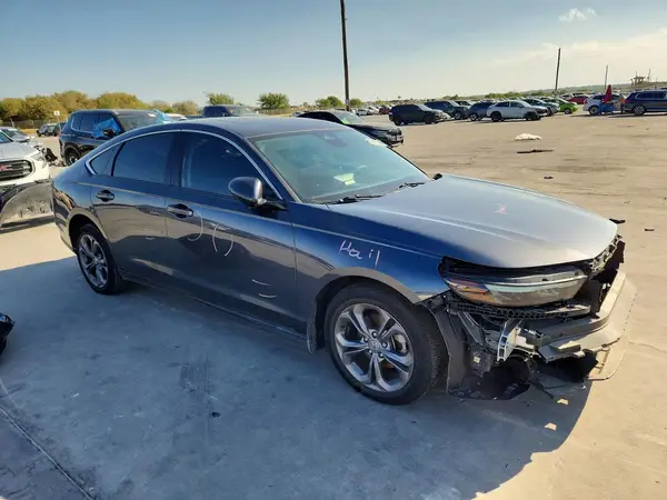 1HGCY1F37RA047256 — 2024 Honda Accord, фото 4 с аукциона Copart, Передняя часть