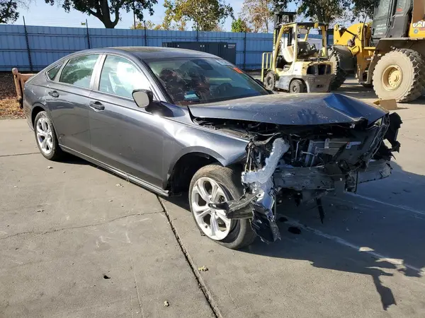 1HGCY1F24RA070887 — 2024 Honda Accord, фото 4 с аукциона Copart, Передняя часть