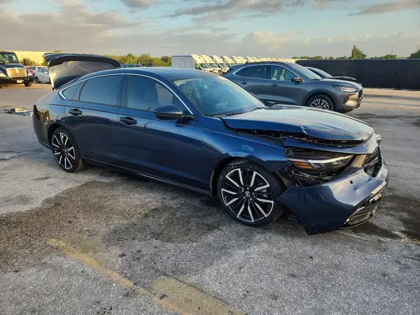 1HGCY2F88RA041032 — 2024 Honda Accord, фото 4 с аукциона Copart, Передняя часть