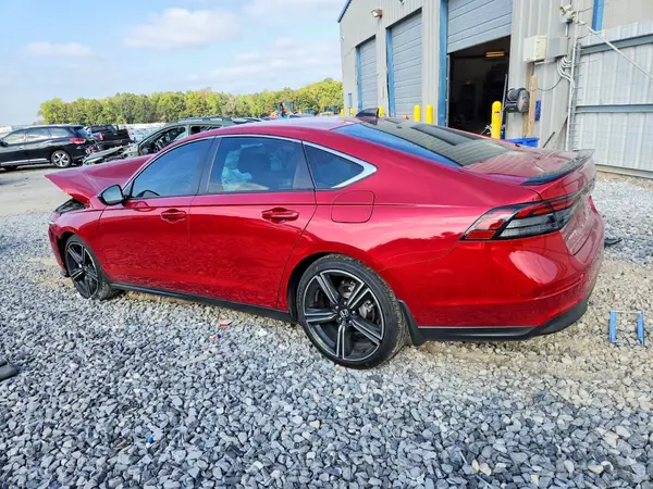 1HGCY2F52RA092855 — 2024 Honda Accord, фото 2 с аукциона Copart, Передняя часть