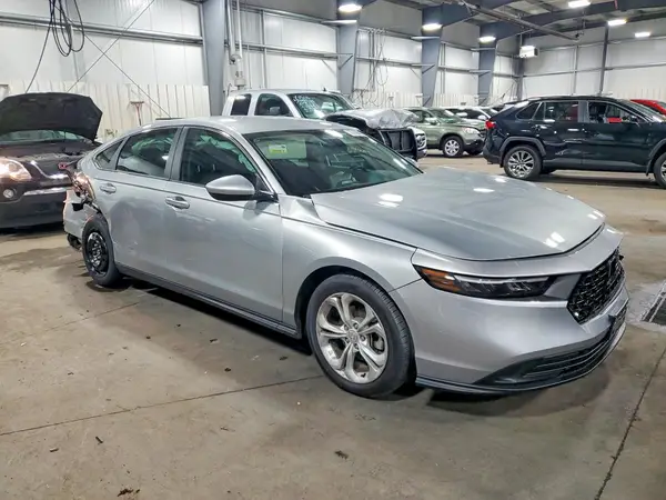 1HGCY1F25RA038434 — 2024 Honda Accord, фото 4 с аукциона Copart, Передняя часть
