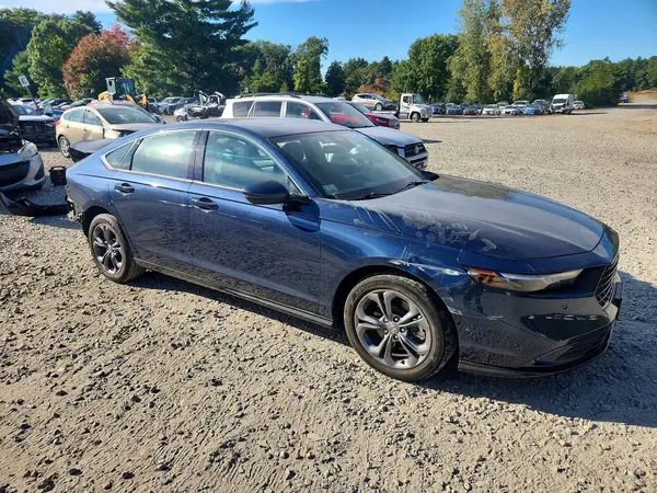 1HGCY2F67RA022275 — 2024 Honda Accord, фото 4 с аукциона Copart, Задняя часть