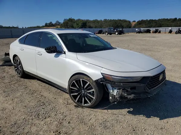 1HGCY2F87RA036629 — 2024 Honda Accord, фото 4 с аукциона Copart 02.10.2026, Передняя часть