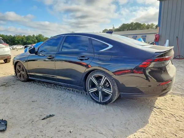 1HGCY2F58RA003368 — 2024 Honda Accord, фото 2 с аукциона Copart, Подтопление