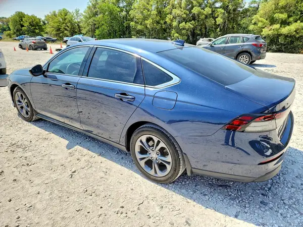 1HGCY1F35RA054674 — 2024 Honda Accord, фото 2 с аукциона Copart, Задняя часть