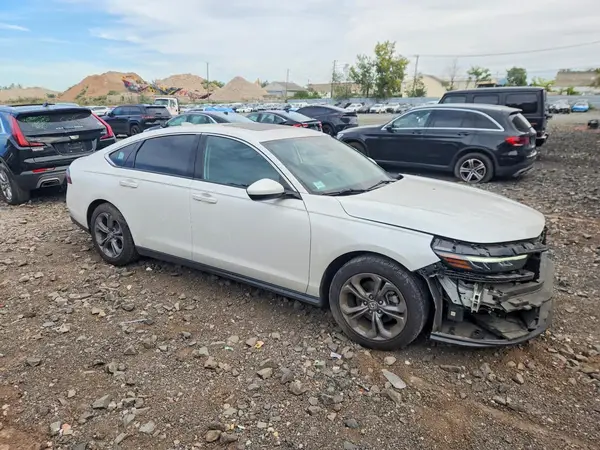 1HGCY1F32RA039114 — 2024 Honda Accord, фото 4 с аукциона Copart, Задняя часть