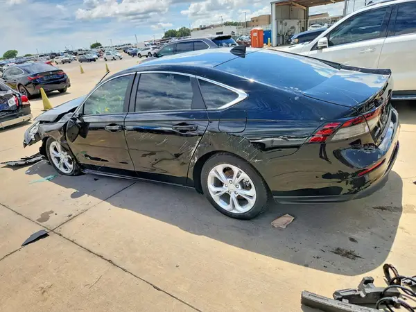 1HGCY1F27SA091657 — 2025 Honda Accord, фото 2 с аукциона Copart 01.10.2026, Повреждения со всех сторон