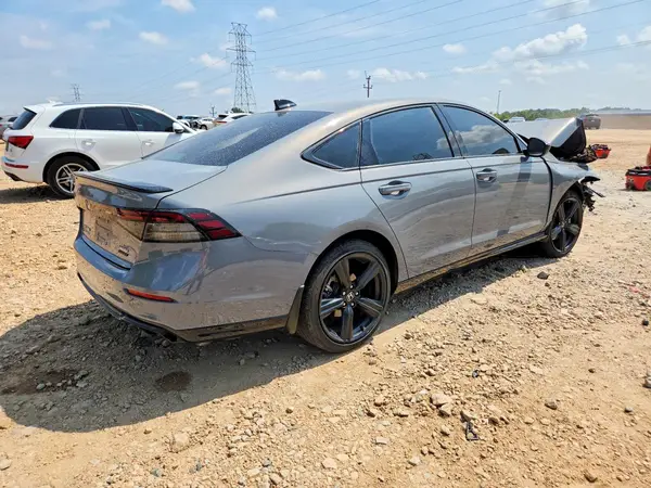 1HGCY2F77SA071135 — 2025 Honda Accord, фото 3 с аукциона Copart 12.10.2026, Передняя часть