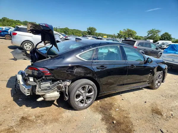 1HGCY2F63SA090661 — 2025 Honda Accord, фото 3 с аукциона Copart, Задняя часть