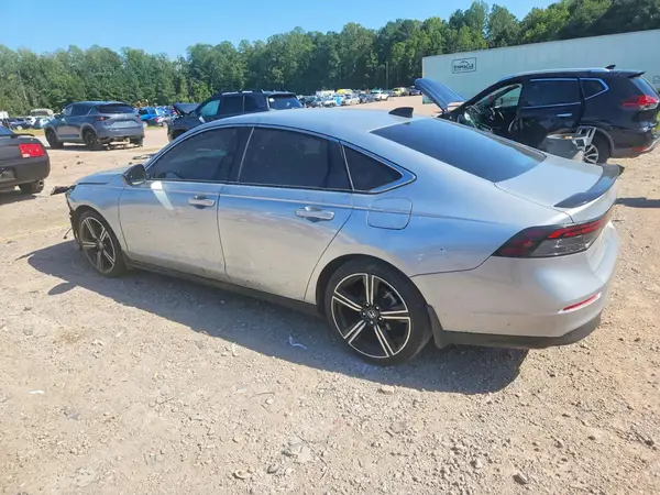 1HGCY2F58SA022556 — 2025 Honda Accord, фото 2 с аукциона Copart, Передняя часть
