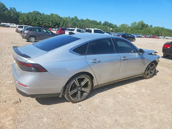 1HGCY2F58SA022556 — 2025 Honda Accord, фото 3 с аукциона Copart, Передняя часть