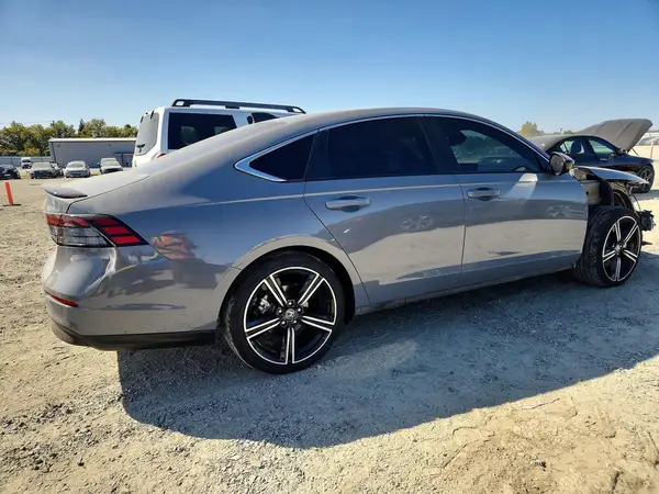 1HGCY2F52SA043340 — 2025 Honda Accord, фото 3 с аукциона Copart, Передняя часть