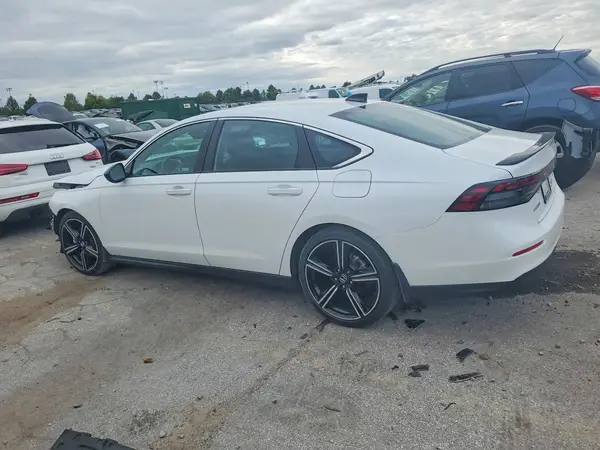 1HGCY2F5XSA015091 — 2025 Honda Accord, фото 2 с аукциона Copart, Передняя часть