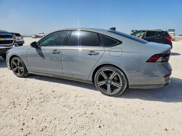 1HGCY1F49TA007535 — 2026 Honda Accord, фото 2 с аукциона Copart, Боковая часть