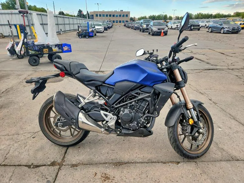 2020 HONDA CBF300 VIN MLHNC5556L5000412 фото 1