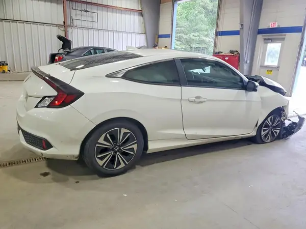 2HGFC3B72GH355613 — 2016 Honda Civic, фото 3 с аукциона Copart, Передняя часть