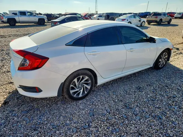 2HGFC2F78GH553844 — 2016 Honda Civic, фото 3 с аукциона Copart 29.09.2026, Передняя часть