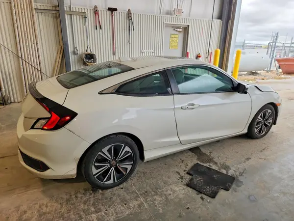 2HGFC3B32GH359321 — 2016 Honda Civic, фото 3 с аукциона Copart 06.10.2026, Передняя часть