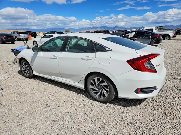 19XFC2F72GE083840 — 2016 Honda Civic, фото 2 с аукциона Copart, Задняя часть