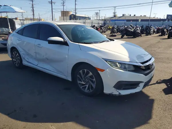 2HGFC2F72GH568078 — 2016 Honda Civic, фото 4 с аукциона Copart, Боковая часть
