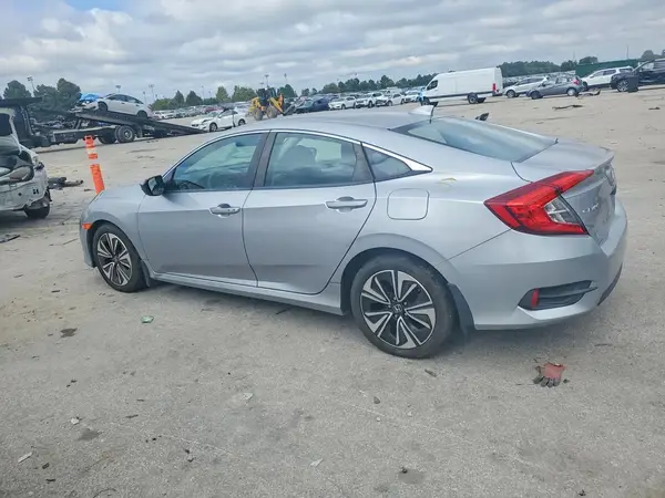 19XFC1F36GE024040 — 2016 Honda Civic, фото 2 с аукциона Copart, Передняя часть