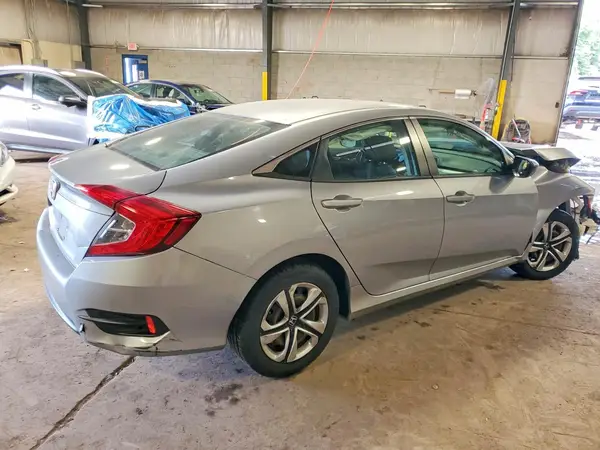 2HGFC2F53GH552888 — 2016 Honda Civic, фото 3 с аукциона Copart, Передняя часть